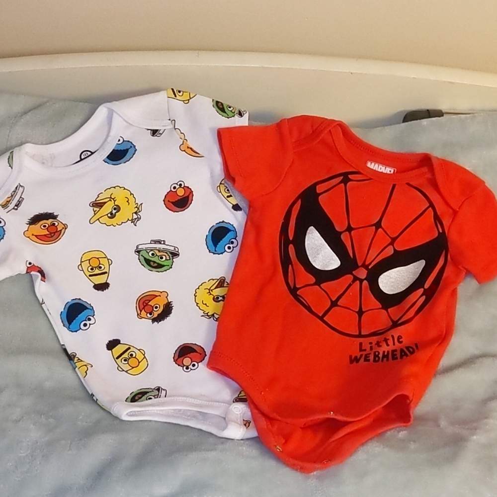 2 onesie bundle